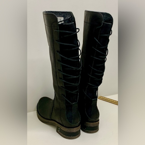 Women’s 7 Caterpillar NESS Black Heliotrope Side Zip Rear Lace Engineer Boots - Picture 5 of 16